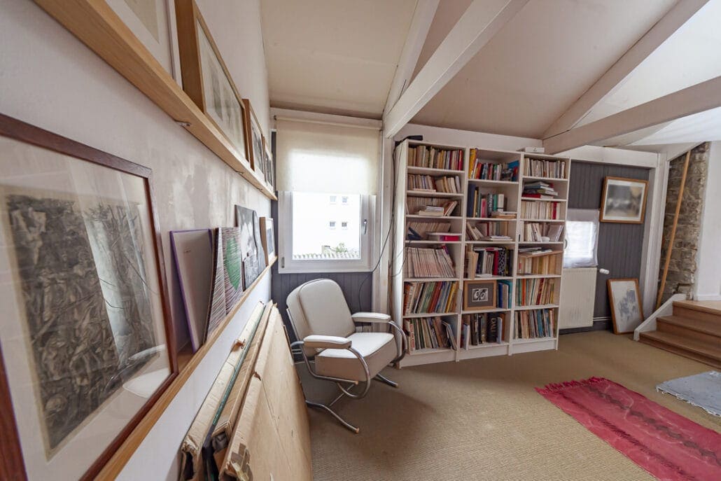 Escalier circulation - Photo immobili&egrave;re Rennes