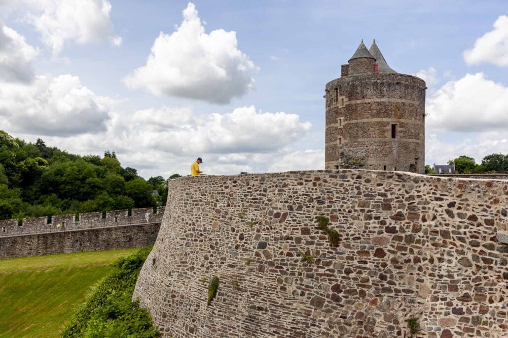 Chemin de ronde - Ch&acirc;teau Foug&egrave;res