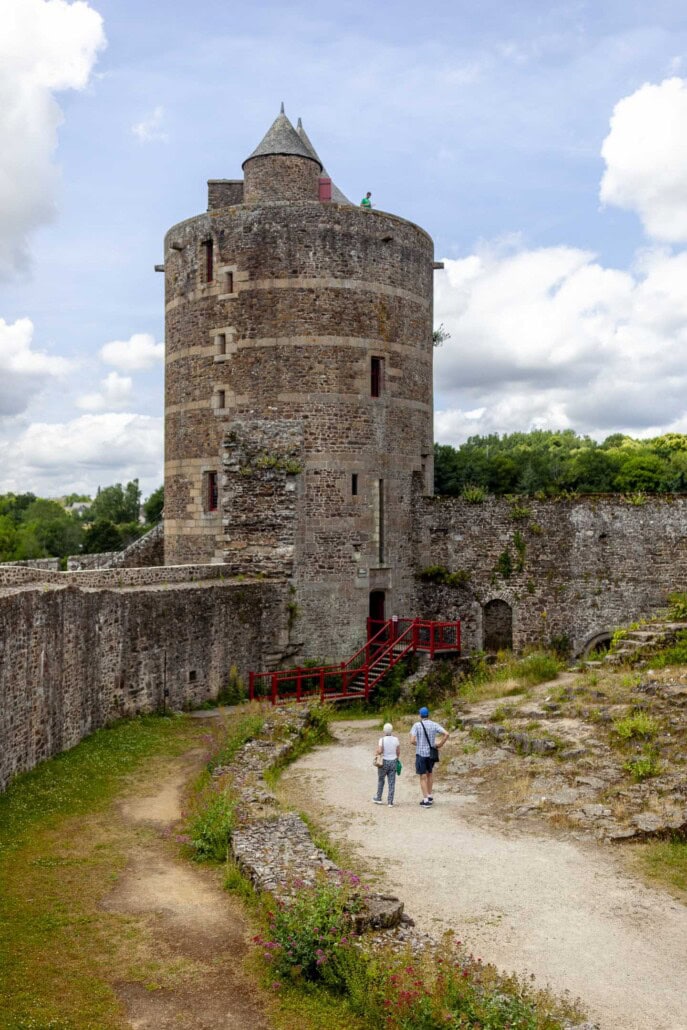 Tour M&eacute;lusine - Photo patrimoine Foug&egrave;res
